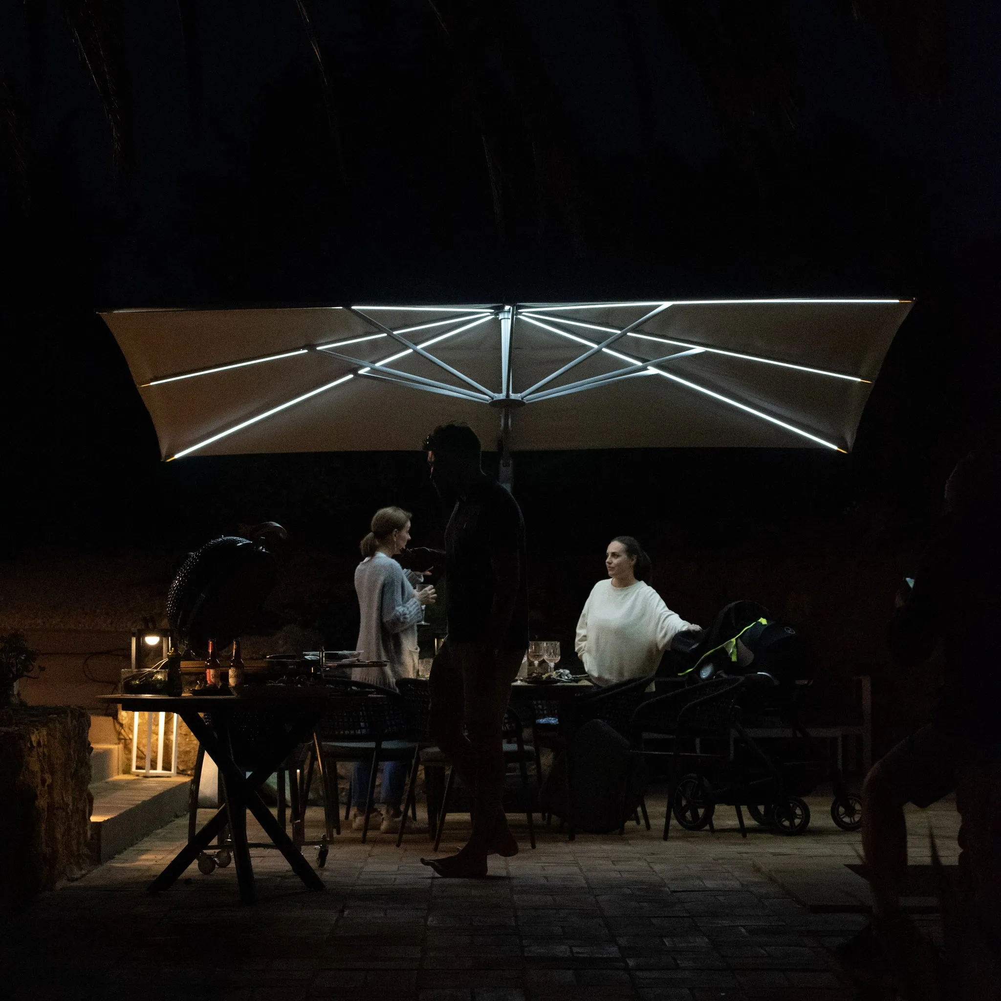Pallas 4m x 3m Rectangular Cantilever Parasol with LED Lighting in Beige