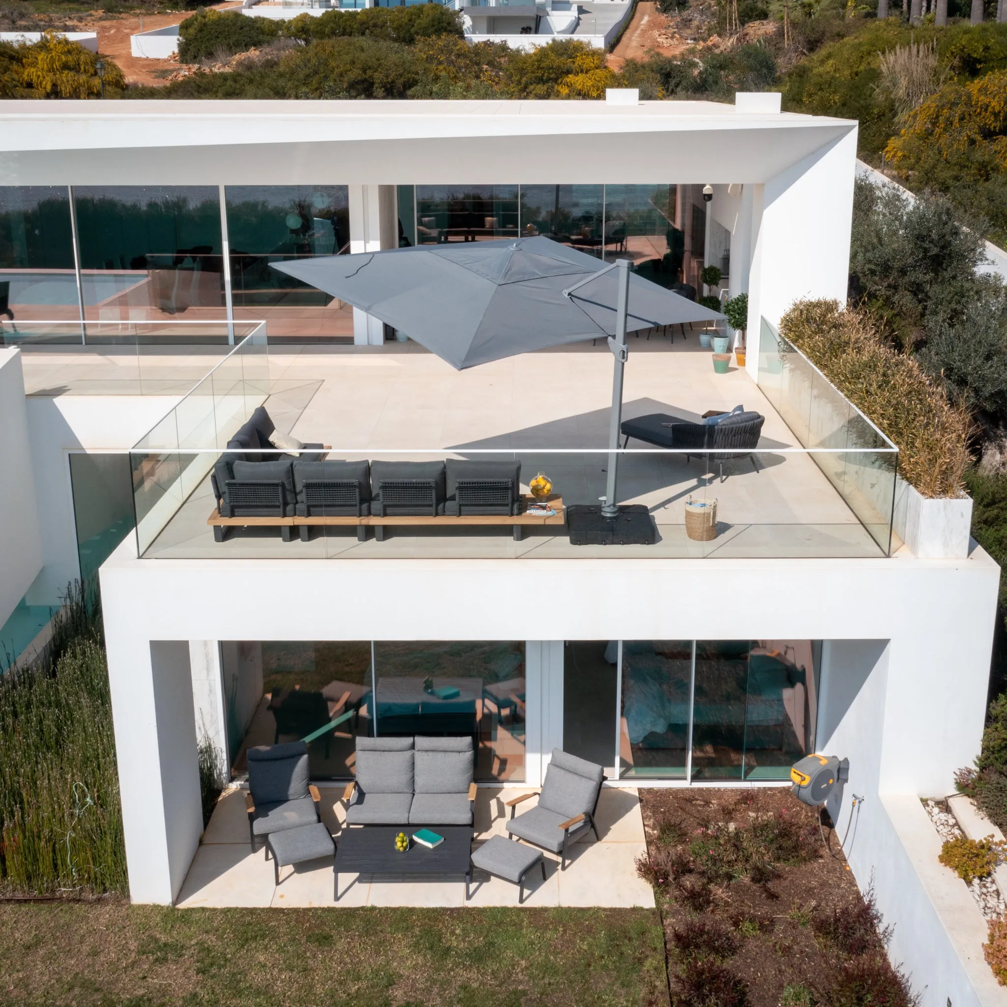 Pallas 4m x 3m Rectangular Cantilever Parasol with LED Lighting in Charcoal