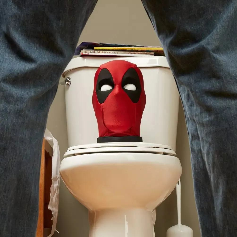 [PRE-ORDER] Marvel Legends Series Deadpool's Head Premium Interactive Head (E6981)