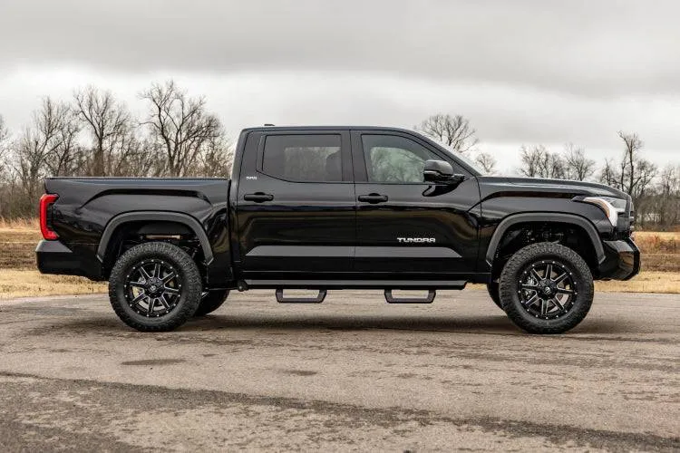 Rough Country 3.5" Lift Kit | 2022-2025 Toyota Tundra (70300)